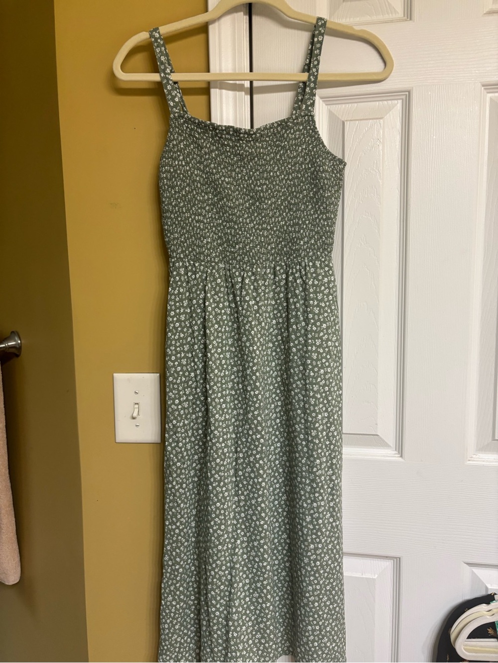 Old Navy Sage Green Floral Midi Dress